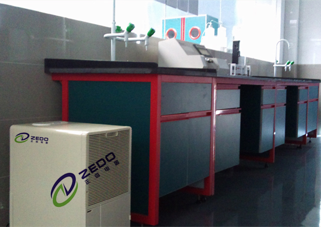 實(shí)驗(yàn)室除濕機(jī)