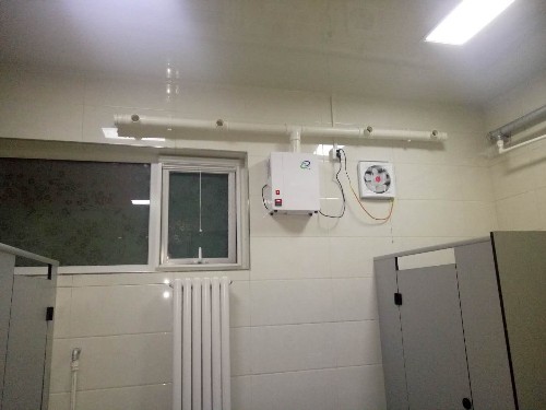 公廁除臭器