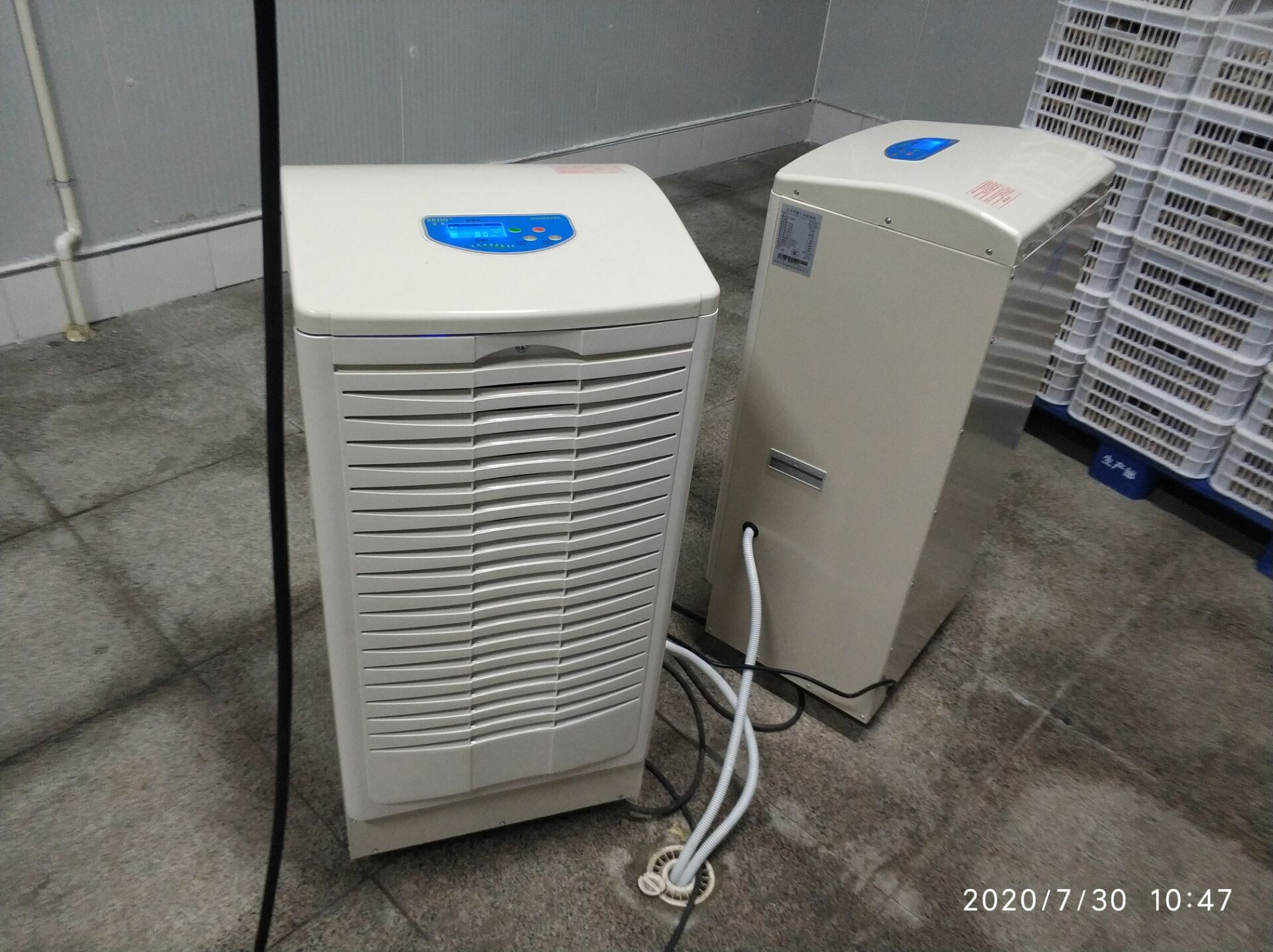 手推除濕機(jī)